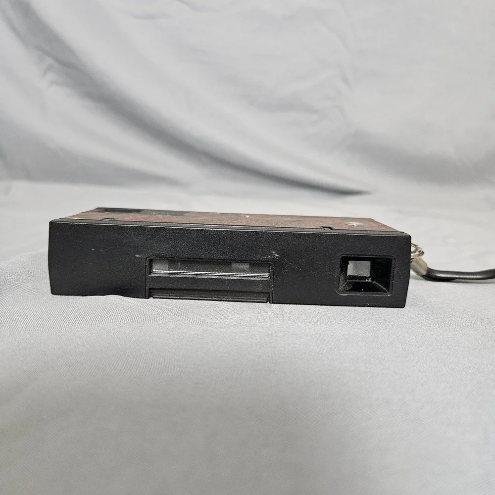 Vintage GAF 220 Pocket Camera • 1970s Instant Load 110 Film • Woodgrain Design •